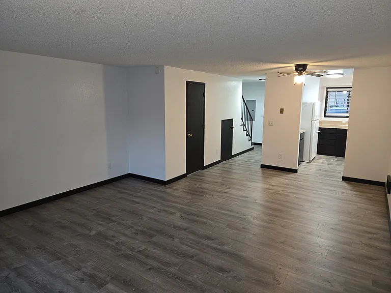 404 SW 1st St #5 — Photo 6
