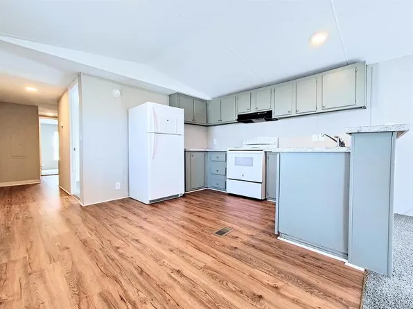 212 Sunshine Dr, Rocky Mount, NC 27804