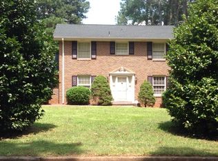 126 Bonnie Ln, Lilburn, GA 30047