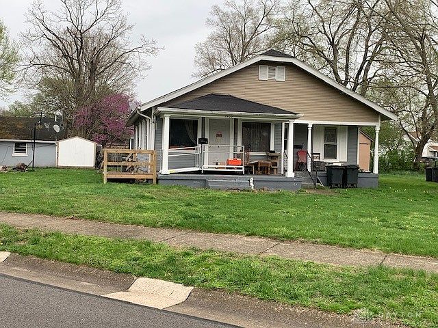 2nd image of 1909 Winona Dr