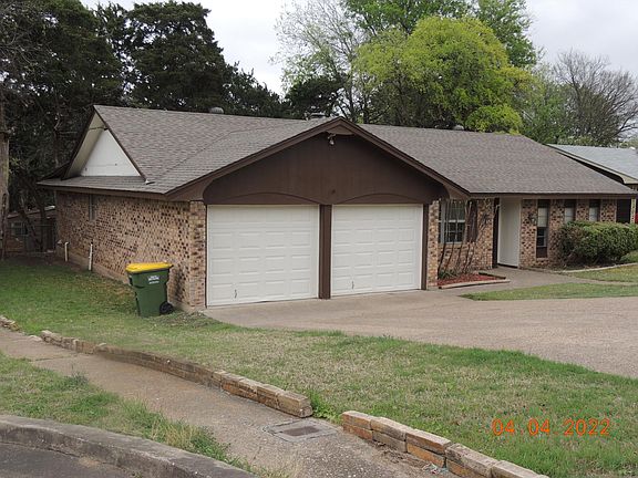 2nd image of 561 Mountain Lake Dr