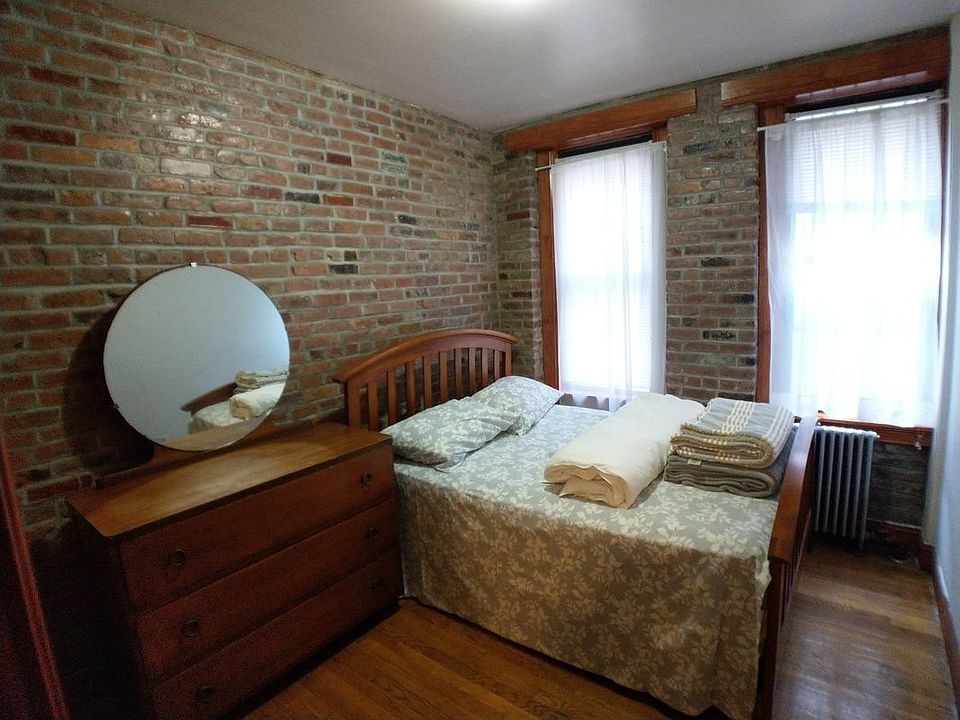 1st image of 424 E 13th St #C2