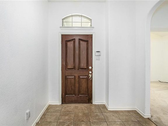 3rd image of 7710 Black Willow Ln