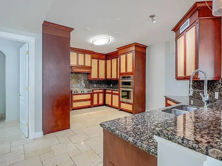 4241 Ocean Blvd #101 — Photo 26