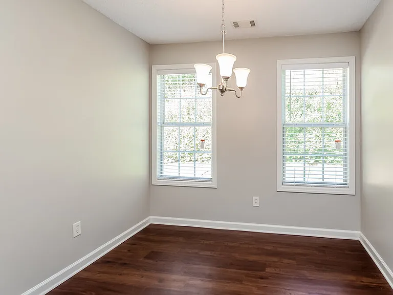 2037 Reserve Pkwy — Photo 5