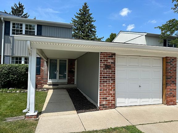 2nd image of 42298 Norwood Ct