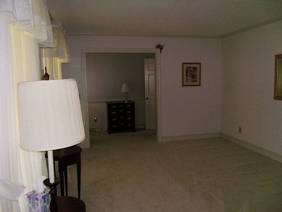 3rd image of 2107 Dallas Dr