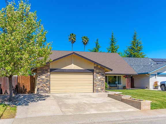 3rd image of 8021 Alma Mesa Way