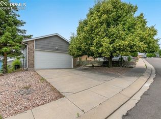 5550 Jennifer Ln, Colorado Springs, CO 80917