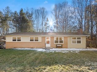 15 Pinehurst Cir, Arden, NC 28704