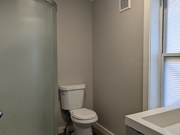 4th image of 1216 1/2 Crosby St