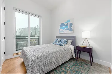 Rented by PREMIUM US INC