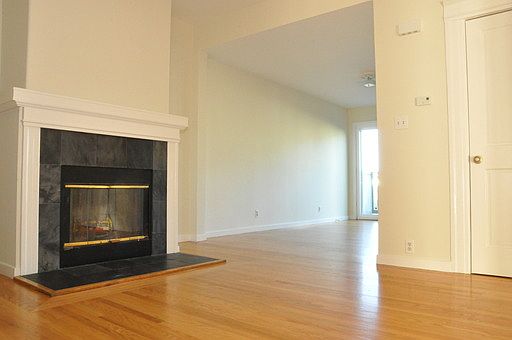 3rd image of 336 Moultrie St