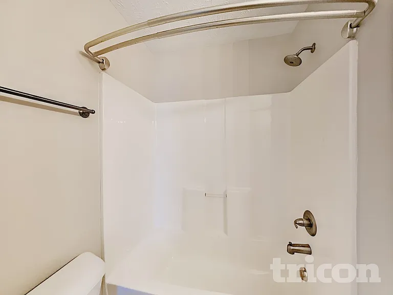 9023 Nevada Ave — Photo 10