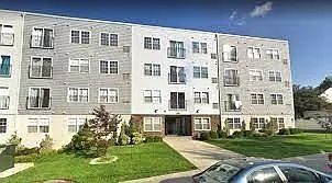 9-23 8th Ave #105