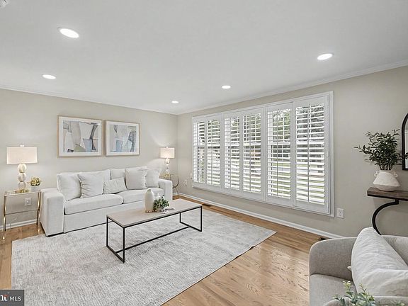 5th image of 12555 Cross Country Ln