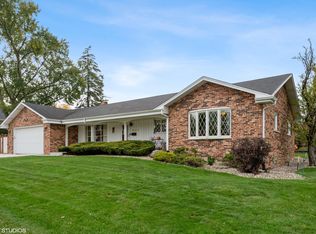 524 E Adams St, Elmhurst, IL 60126