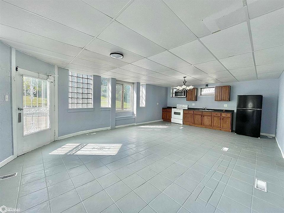 411 N Ash St, Ottumwa, IA 52501 MLS 6311497 Zillow