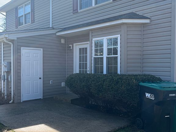 5th image of 117 Luray Ave