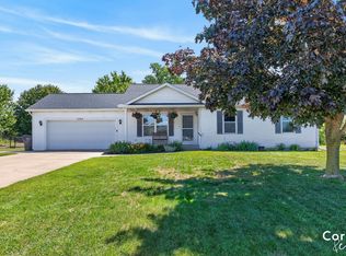2146 E Maple Ct, Zeeland, MI 49464
