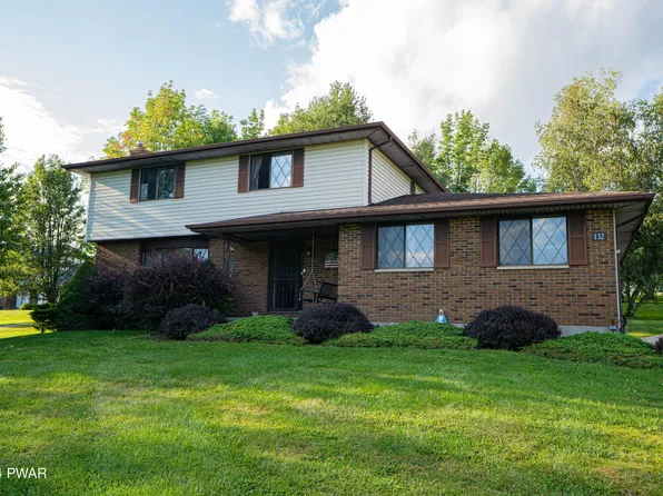 132 Murnin Rd, Lake Ariel, PA 18436