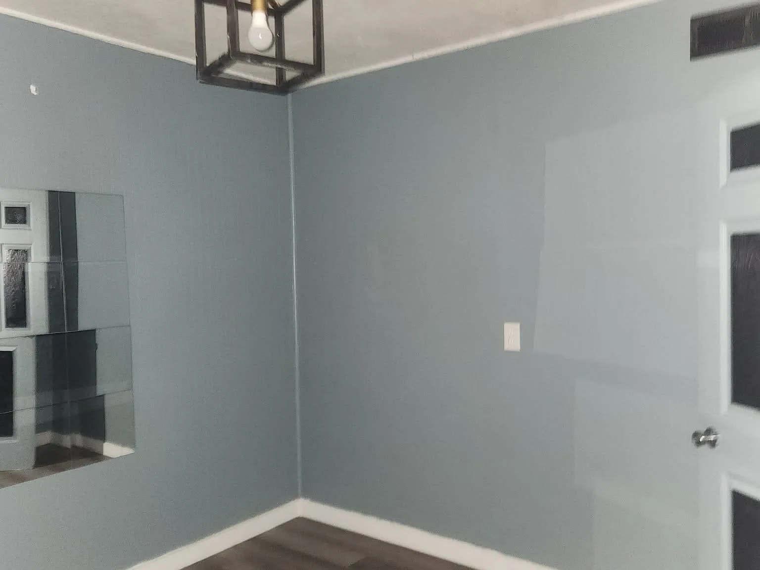 2 bed, 1250 sqft, $1,200 — Photo 2
