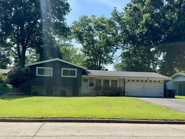 1641 Brookwood Dr, Cape Girardeau, MO 63701