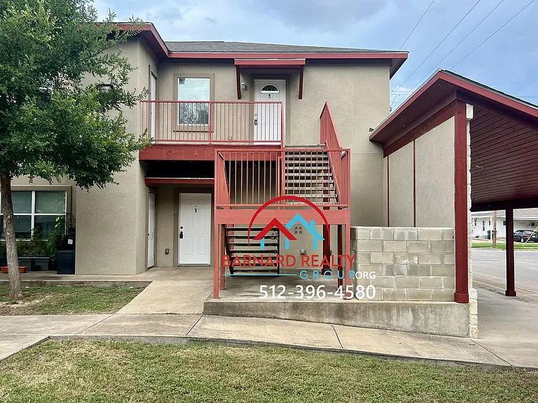 524 S. LBJ — Photo 1