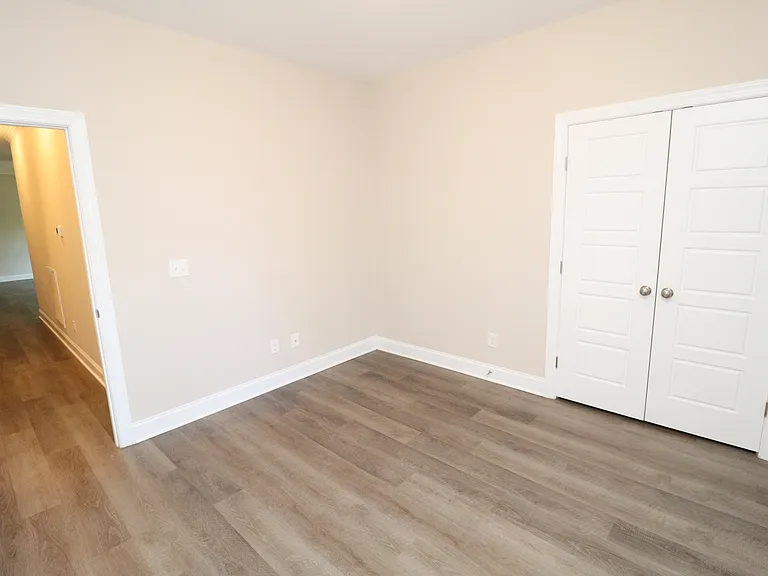 8424 Rhodes Rd — Photo 24