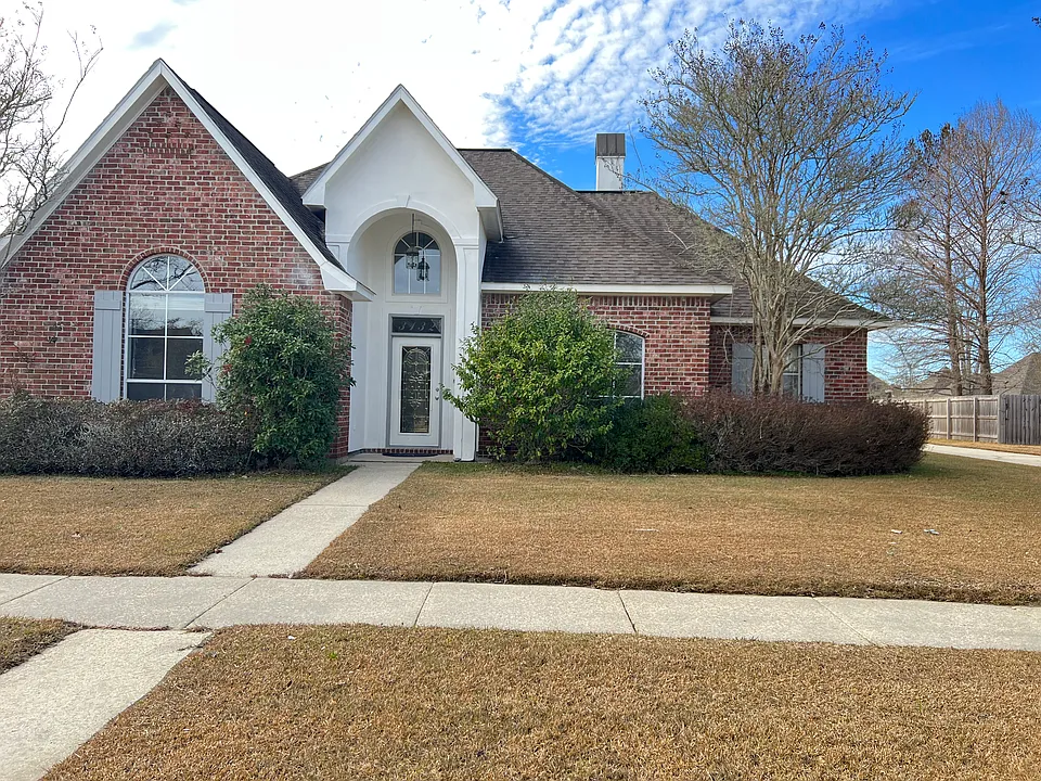 3132 White Shadows Dr