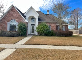 3132 White Shadows Dr, Baton Rouge, LA 70816