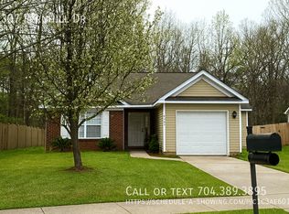 5307 Fernhill Dr, Charlotte, NC 28217