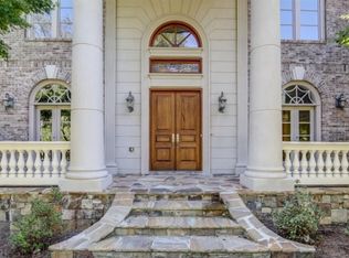 290 Cameron Ridge Dr, Sandy Springs, GA 30328