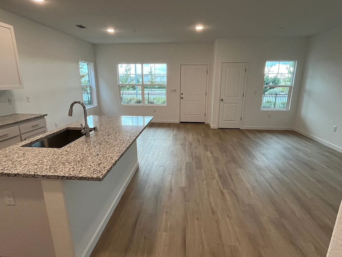 Building Photo - 4280 Aura Way