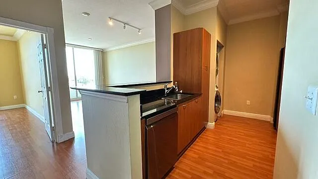 1 bed, 1.0 bath, 691 sqft, $2,500 — Photo 4