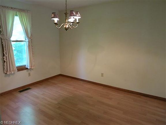 4th image of 7961 Chatham Ave NW