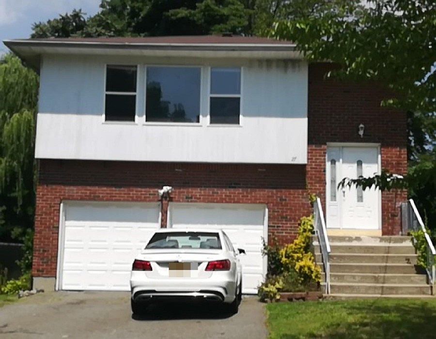 1st image of 27 Genevieve Pl
