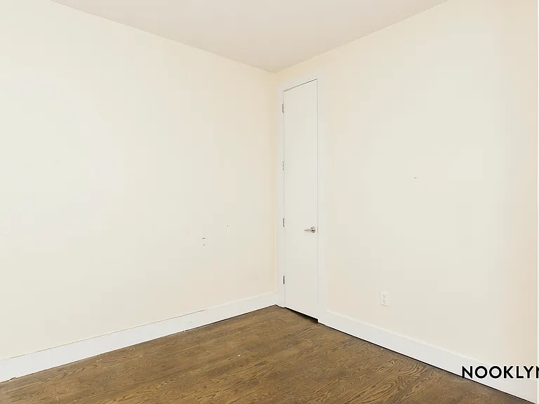 282 S 2nd St #A1 — Photo 3