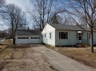 1025 Alderman St, Belding, MI 48809