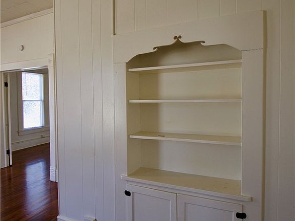5th image of 617 N 6th St
