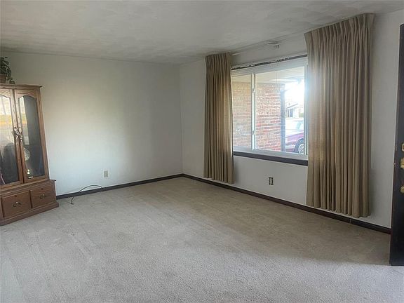 2nd image of 2096 N Bilbrey Ln