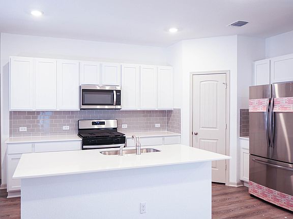 4th image of 219 Fort Clark Springs Dr