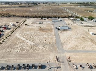 401 Bunarch Rd, Pahrump, NV 89060