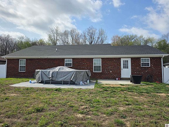 4th image of 745 Elmdale Rd