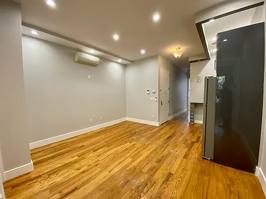 Rented by Rentopia | media 9