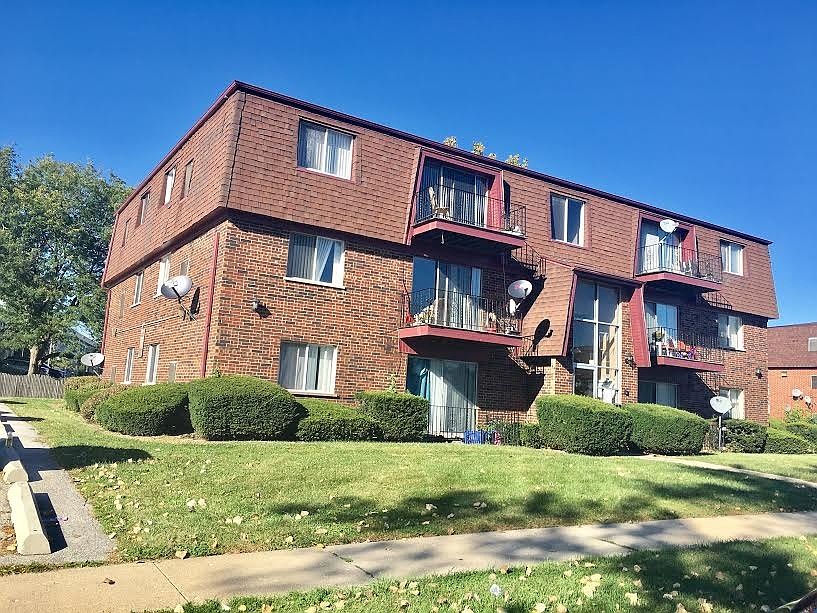 1st image of 7132 166th St APT 1C