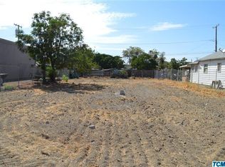 30573 Robinson Rd, Goshen, CA 93227