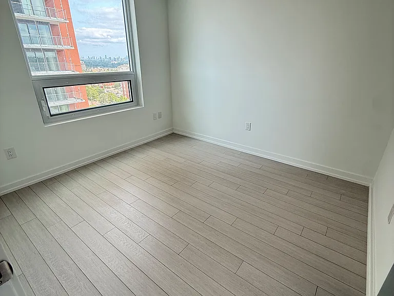 4010 Eglinton Ave W #912 — Photo 4