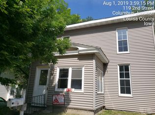119 2nd St, Columbus Junction, IA 52738