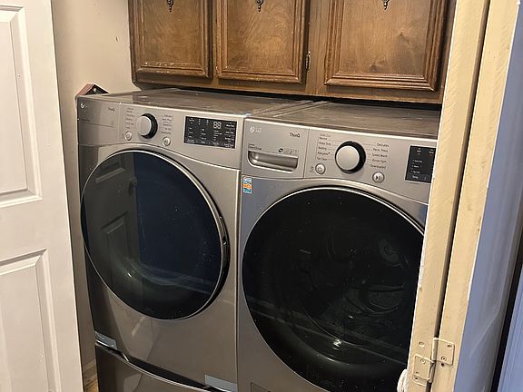 5th image of 4644 Hill Gail Dr